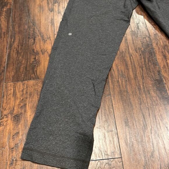 Lululemon Dk Grey Sweat Pants. Great Condition size L - Picture 7 of 12